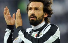 【爱游戏】巴萨再胜皇马捧起西超杯，足坛一哥‘破防’之战