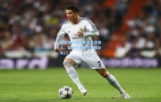 狼堡锁定日本新星盐贝健人，实质性接触开启转会大门