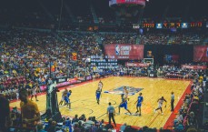 爱游戏app：荷乙与西甲焦点战前瞻，奥斯对决海牙，皇家社会迎战赫罗纳—本赛季战绩与双方实力深度剖析